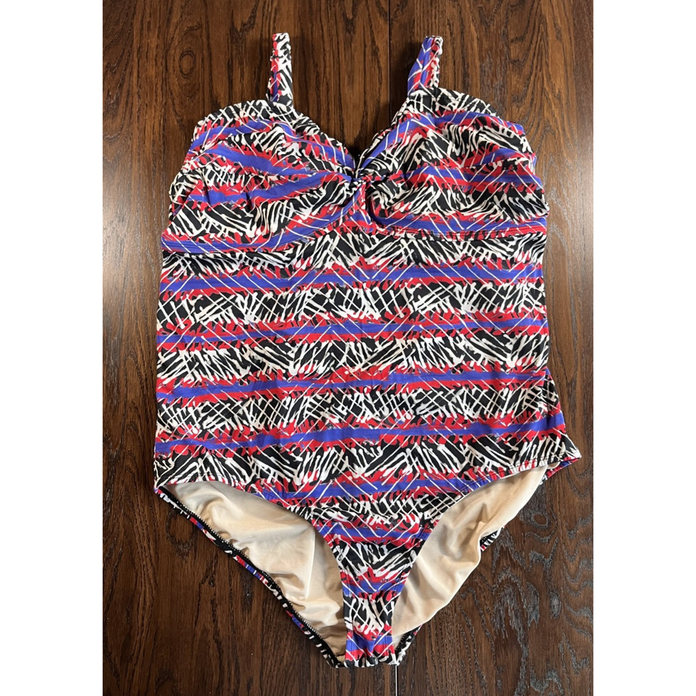 Torrid Adjustable Strap Size 3 One PIece Pattern Swimsuit